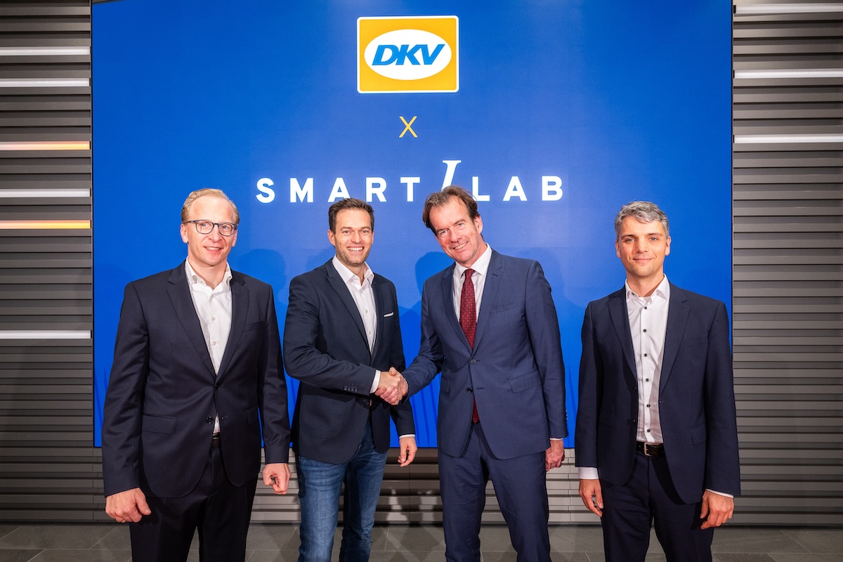 DKV Mobility acquisisce maggioranza in Smartlab, espandendo la piattaforma di mobilità elettrica